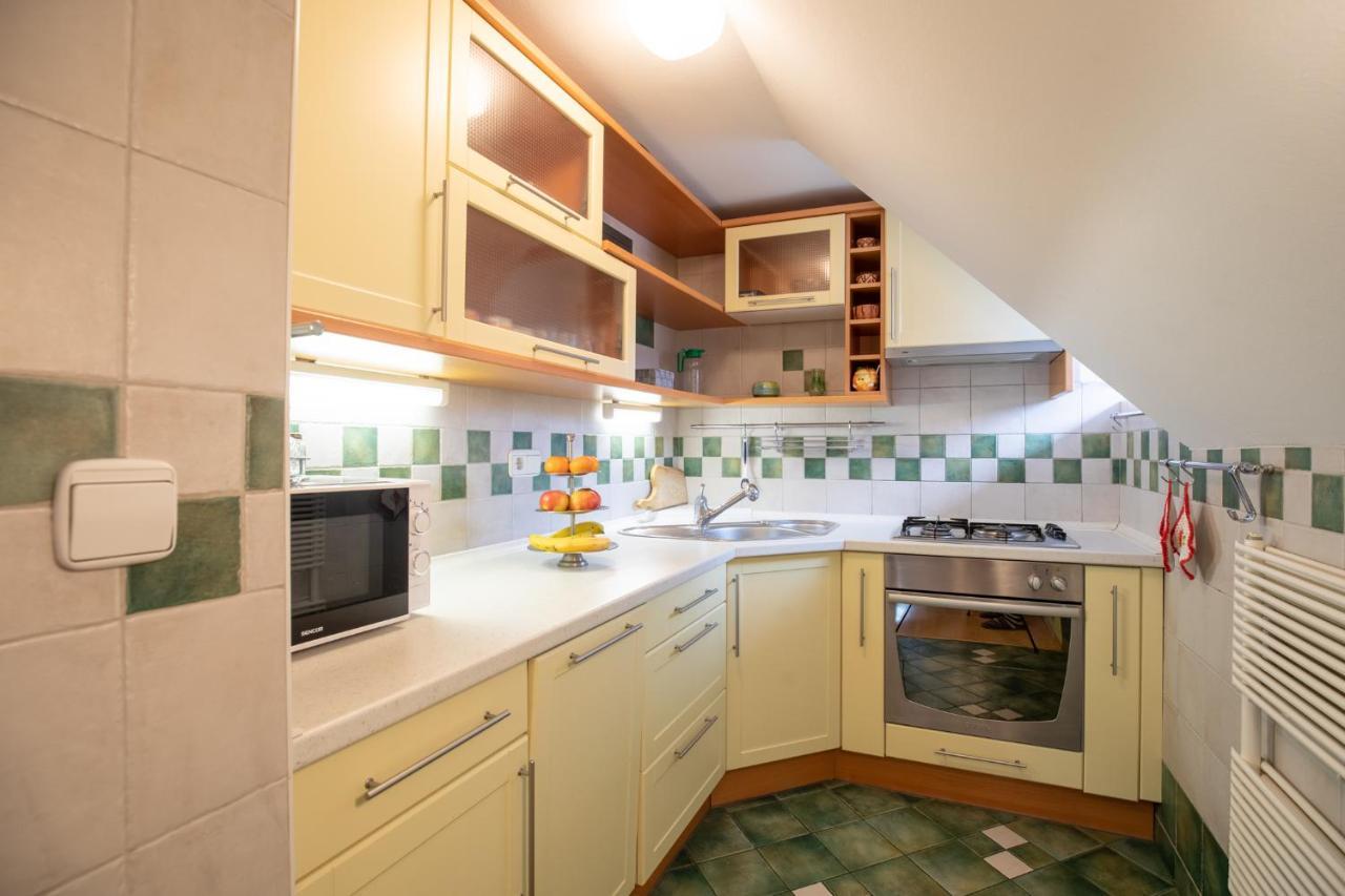 Apartma Kosnik Perunika ボーヒニ エクステリア 写真
