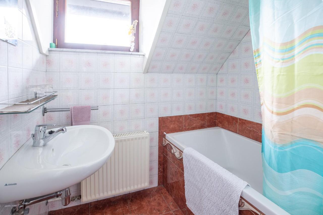 Apartma Kosnik Perunika ボーヒニ エクステリア 写真