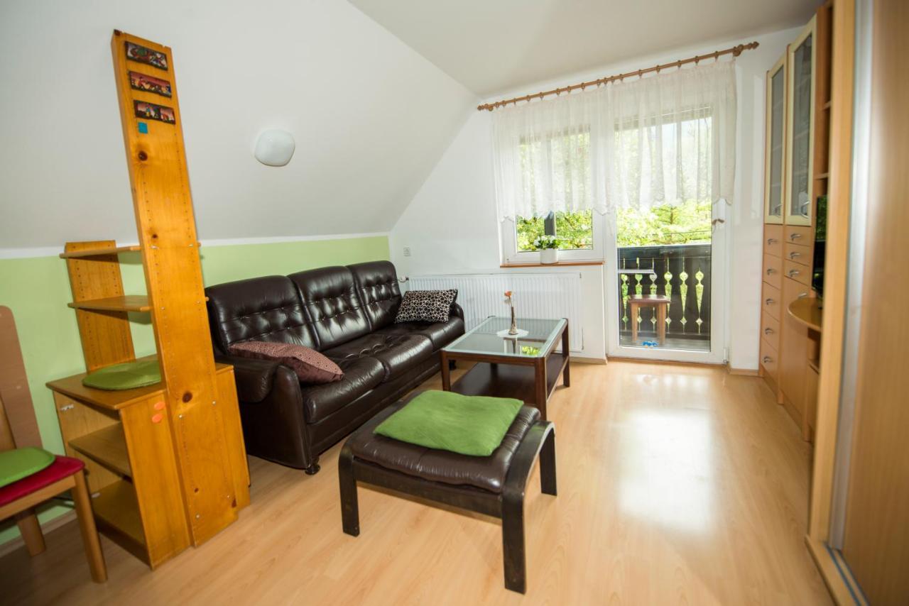 Apartma Kosnik Perunika ボーヒニ エクステリア 写真